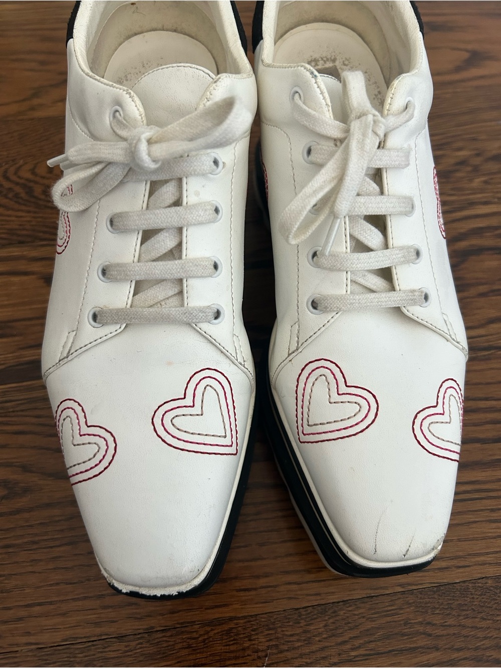 Stella McCartney White Platform Lace-Up Sneakers with Red Heart Accents - Picture 2 of 9